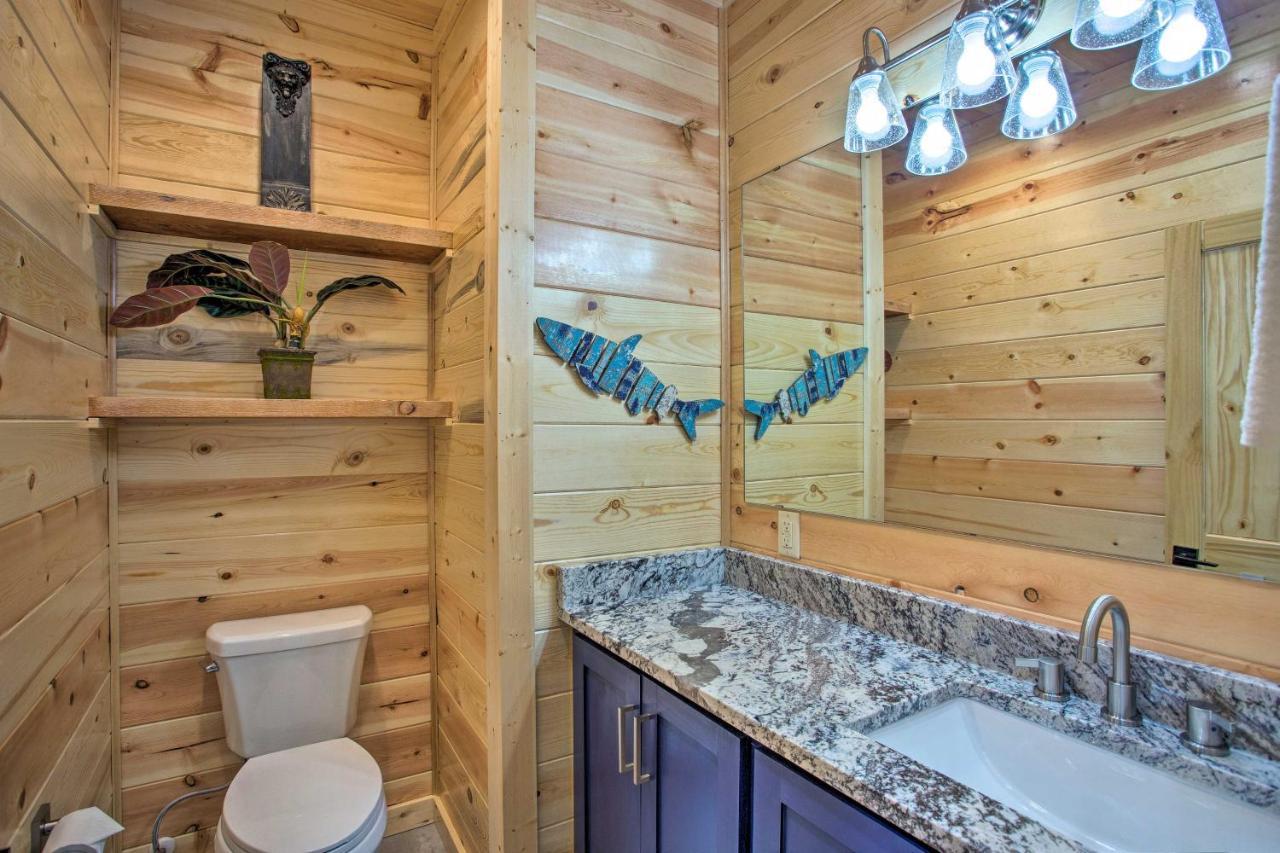 Luxe Broken Bow Cabin Game Room, Fire Pit And Deck! Экстерьер фото