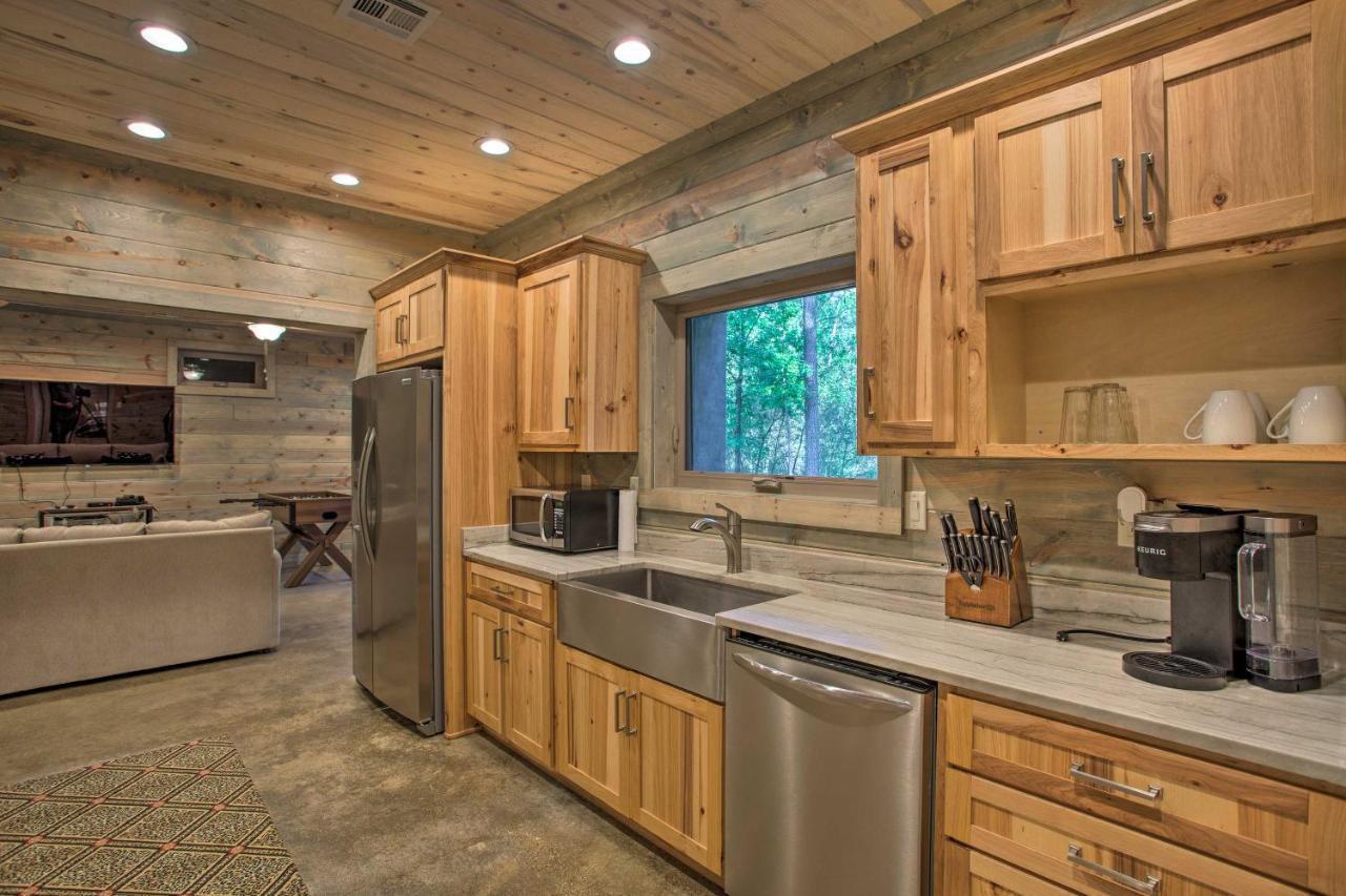 Luxe Broken Bow Cabin Game Room, Fire Pit And Deck! Экстерьер фото