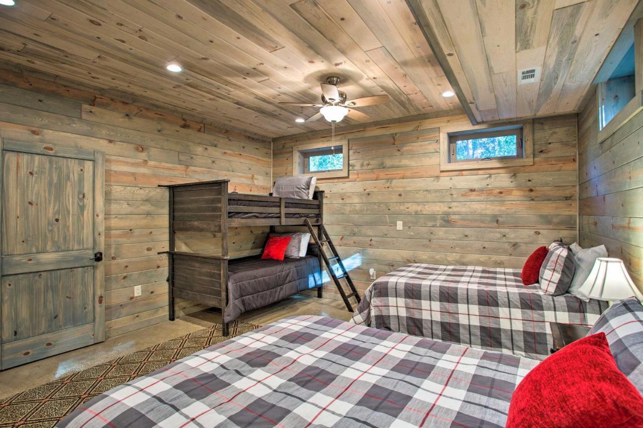 Luxe Broken Bow Cabin Game Room, Fire Pit And Deck! Экстерьер фото