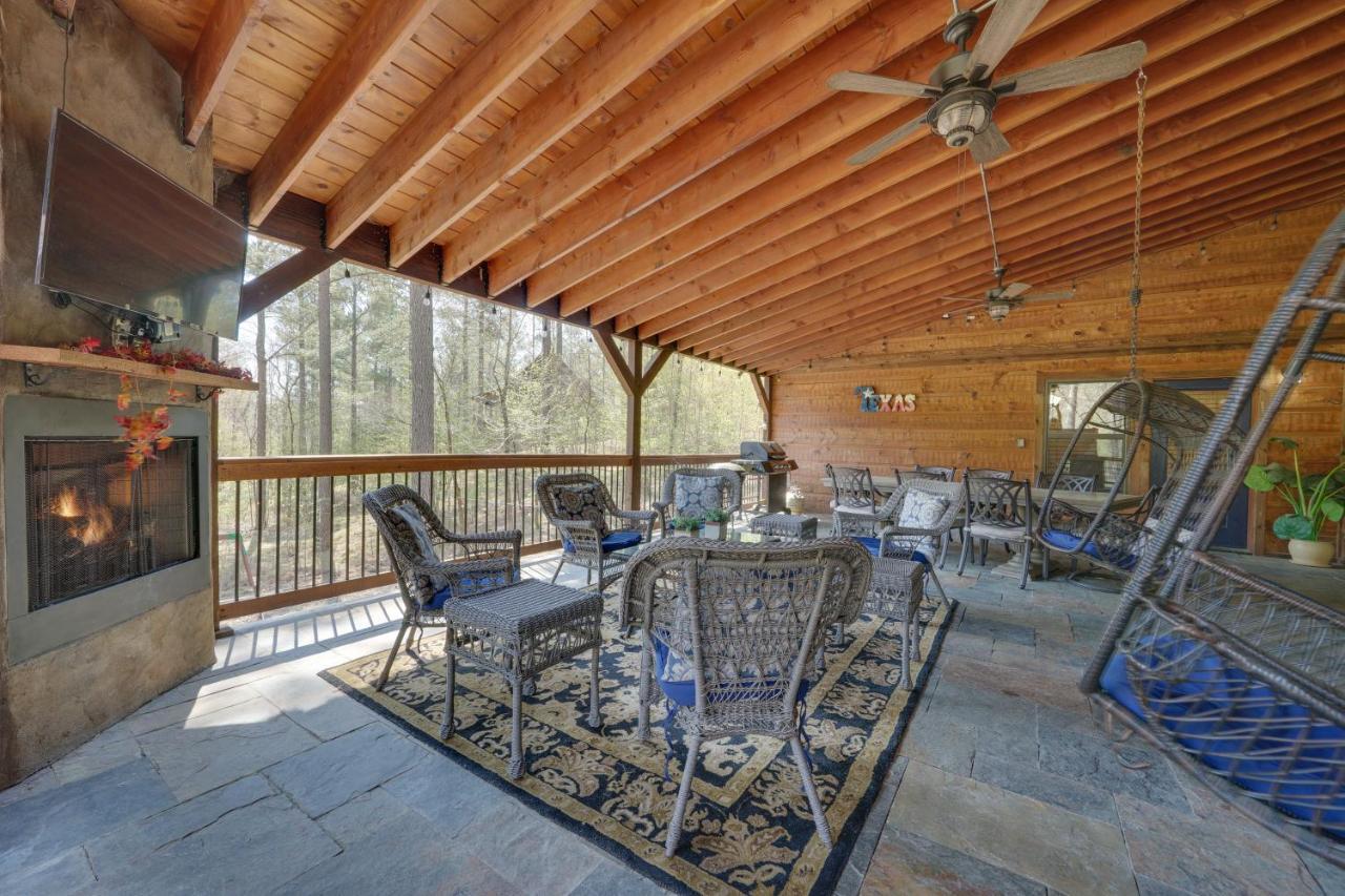 Luxe Broken Bow Cabin Game Room, Fire Pit And Deck! Экстерьер фото