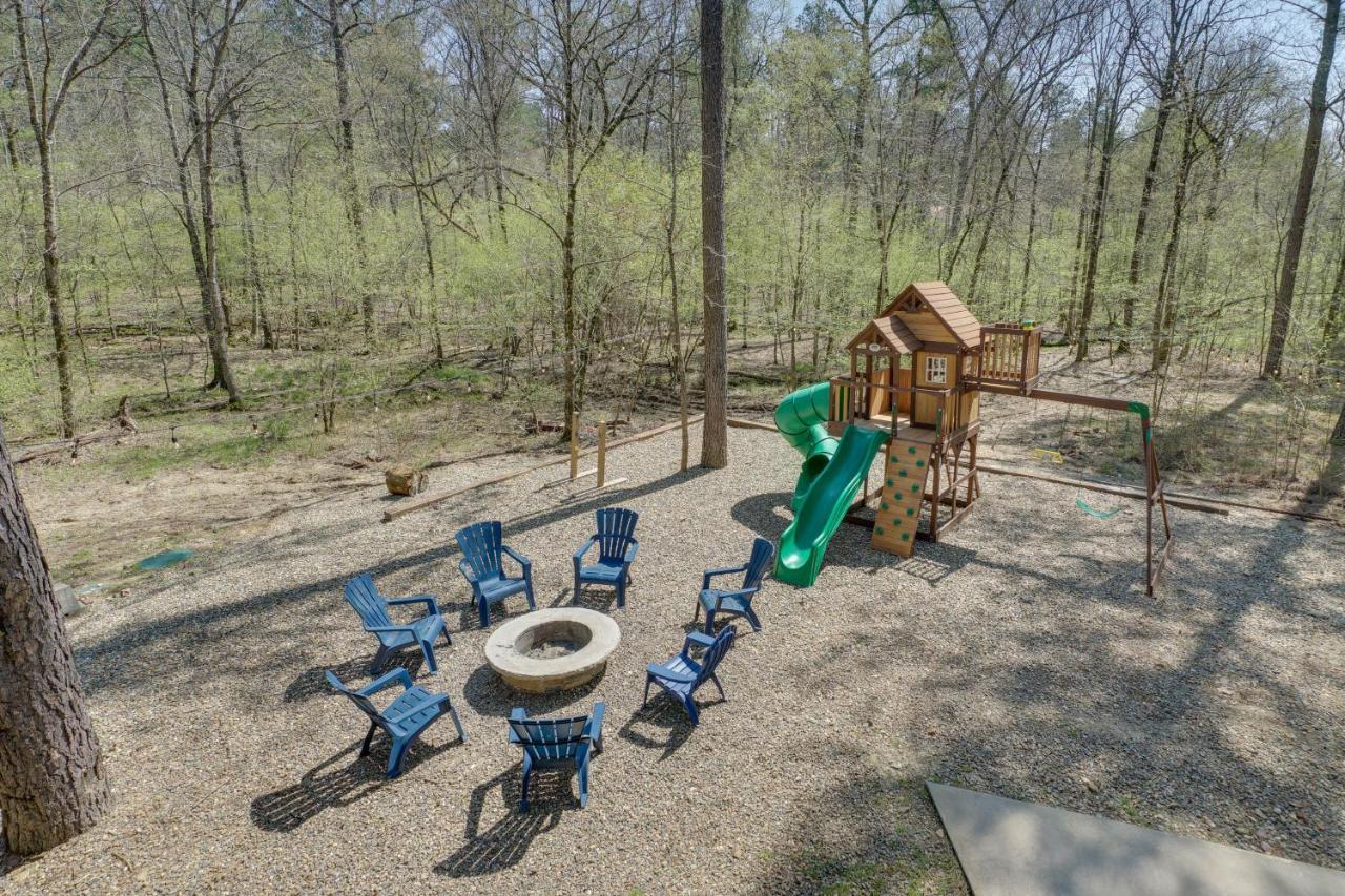 Luxe Broken Bow Cabin Game Room, Fire Pit And Deck! Экстерьер фото